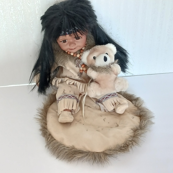 Duck House Heirloom Native American Doll - Picture 6 of 6